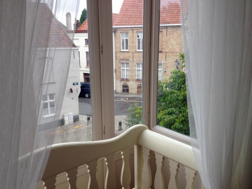 Vakantiehuis Charming House On The Canal Brugge